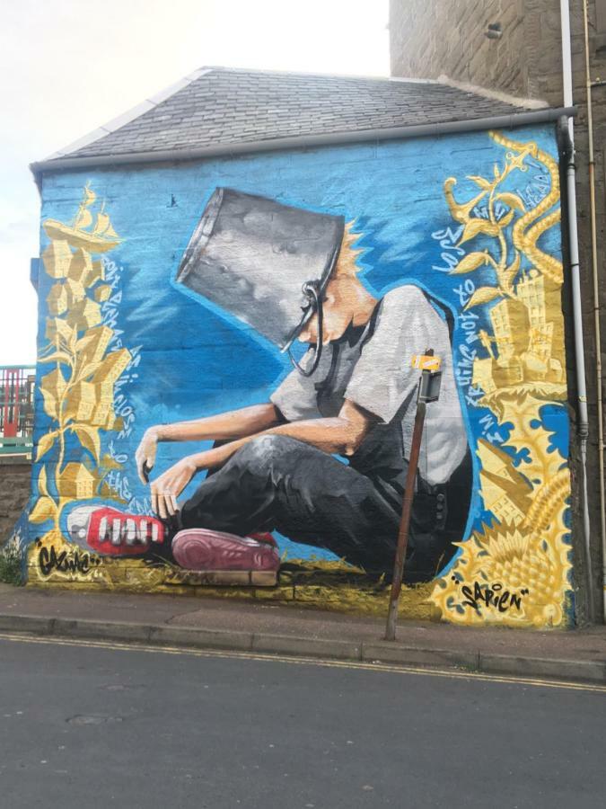 Bank Street Gallery Kirriemuir Exterior photo